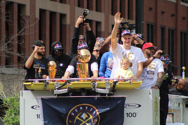 nikola-jokic-trophy-daughter