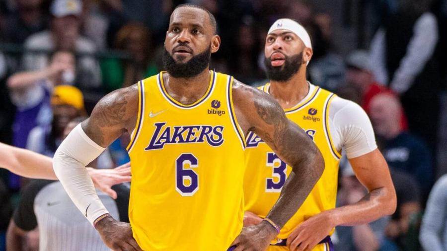 Lakers' LeBron James 'Over' Anthony Davis; Should Mavs Pursue Trade? |  Yardbarker