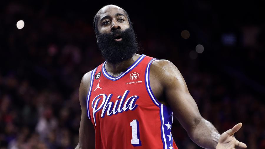 Nick Nurse, Sixers react to having James Harden back at practice in camp