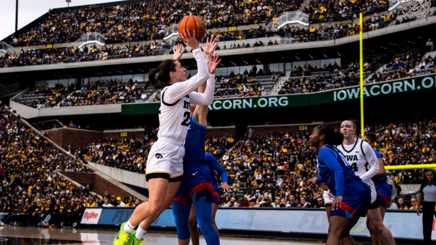 Iowa basketball, Caitlin Clark put on a Crossover at Kinnick show