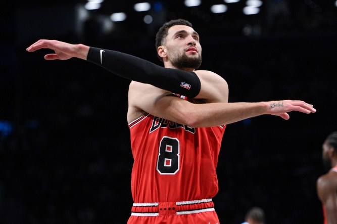 los-angeles-lakers-rumors-zach-lavine-trade-21980350