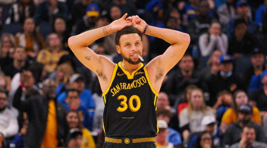 Stephen Curry Believed to Have Knee Sprain, per Report